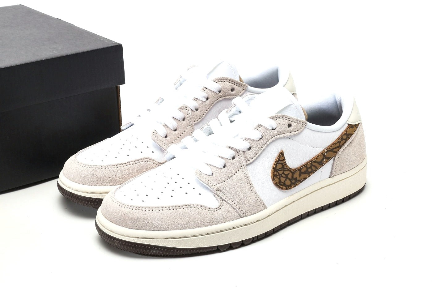 Air Jordan 1 Low Golf “Light Orewood Brown”