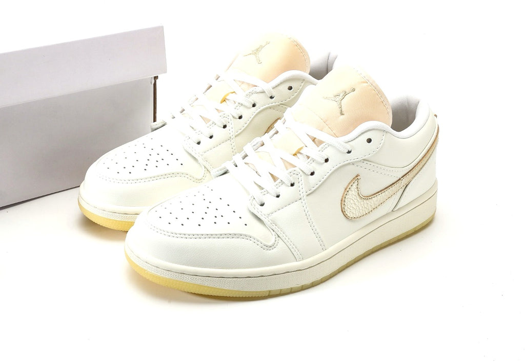 Air Jordan 1 Metallic Team Gold