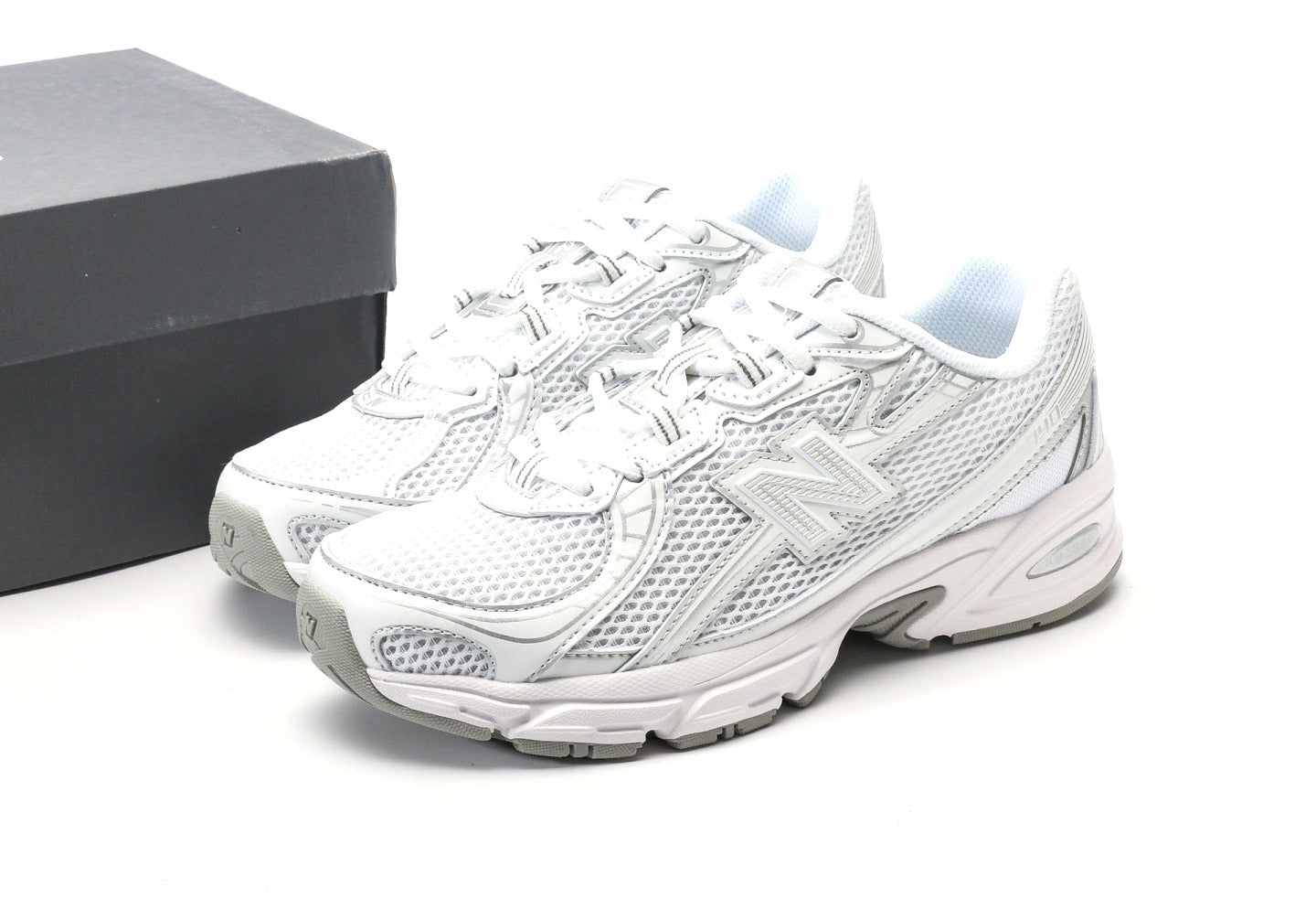 New Balance 740 "White & Silver Metallic"