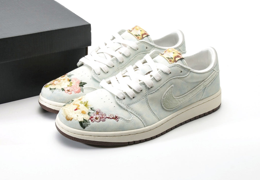 Air Jordan 1 Low OG CNY