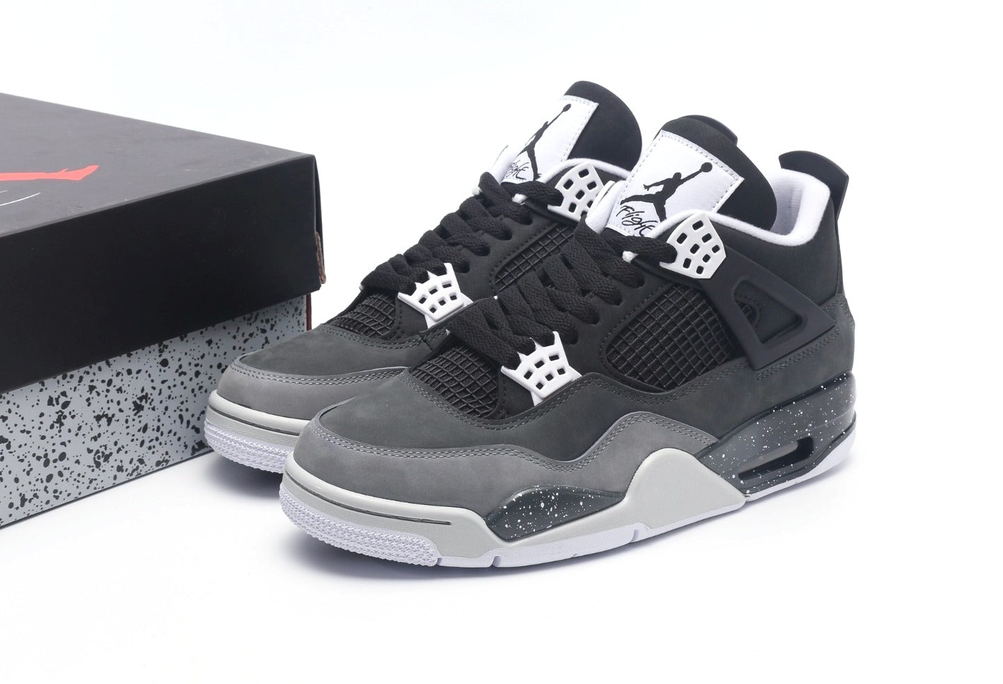 Air Jordan 4 Retro "Fear"