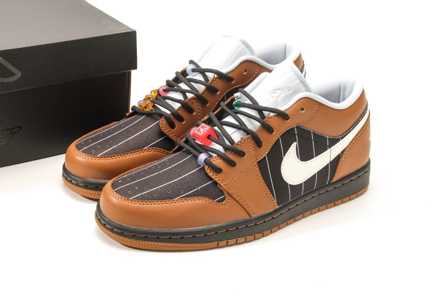 Air Jordan 1 Low SE "Light British Tan"