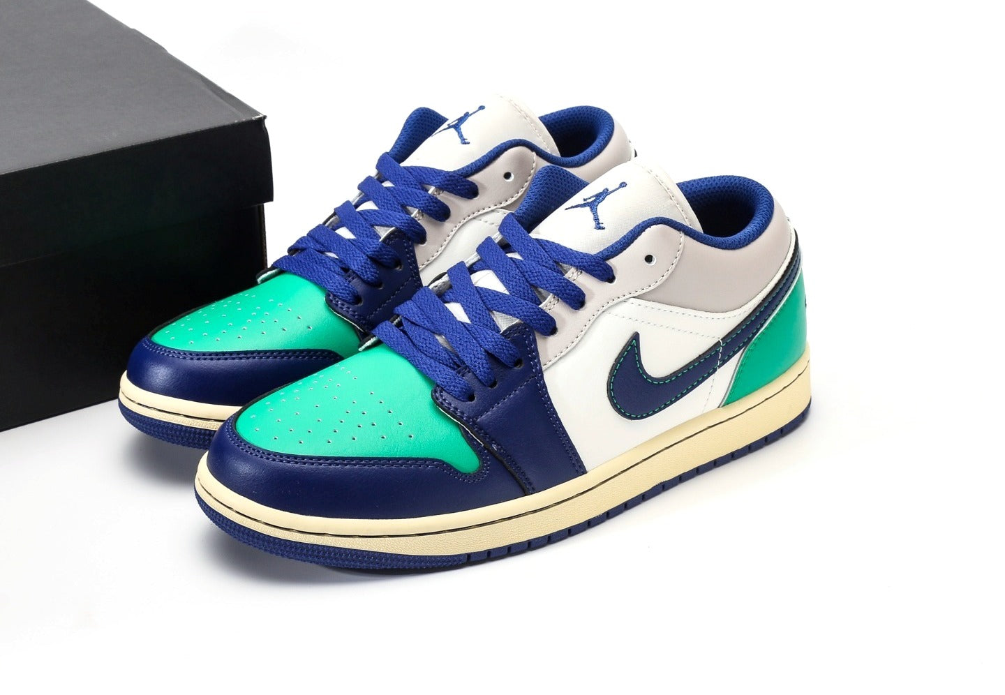 Air Jordan 1 Low "Deep Royal Blue"