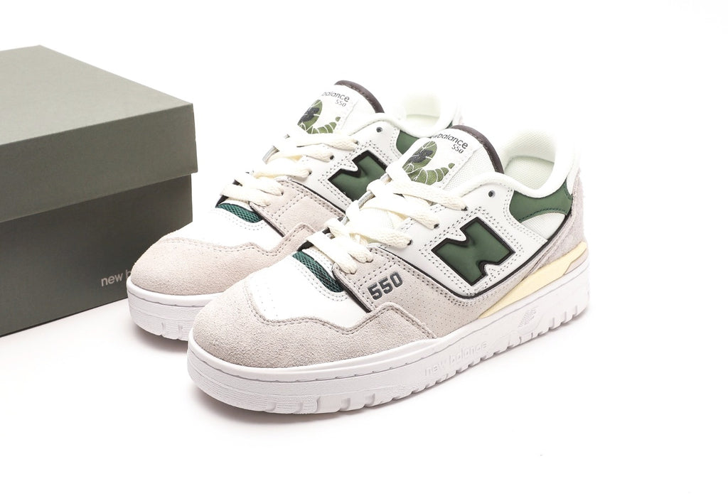 New Balance 550 "Sea Salt/Green
