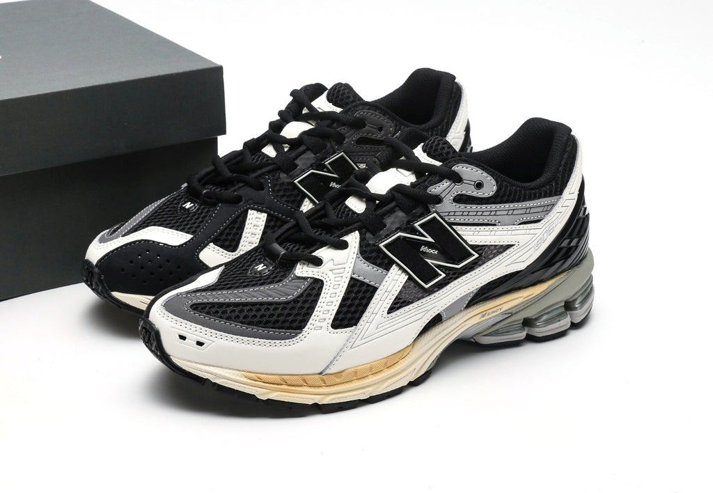 New Balance 1906U "Black Sea Salt Magnet"