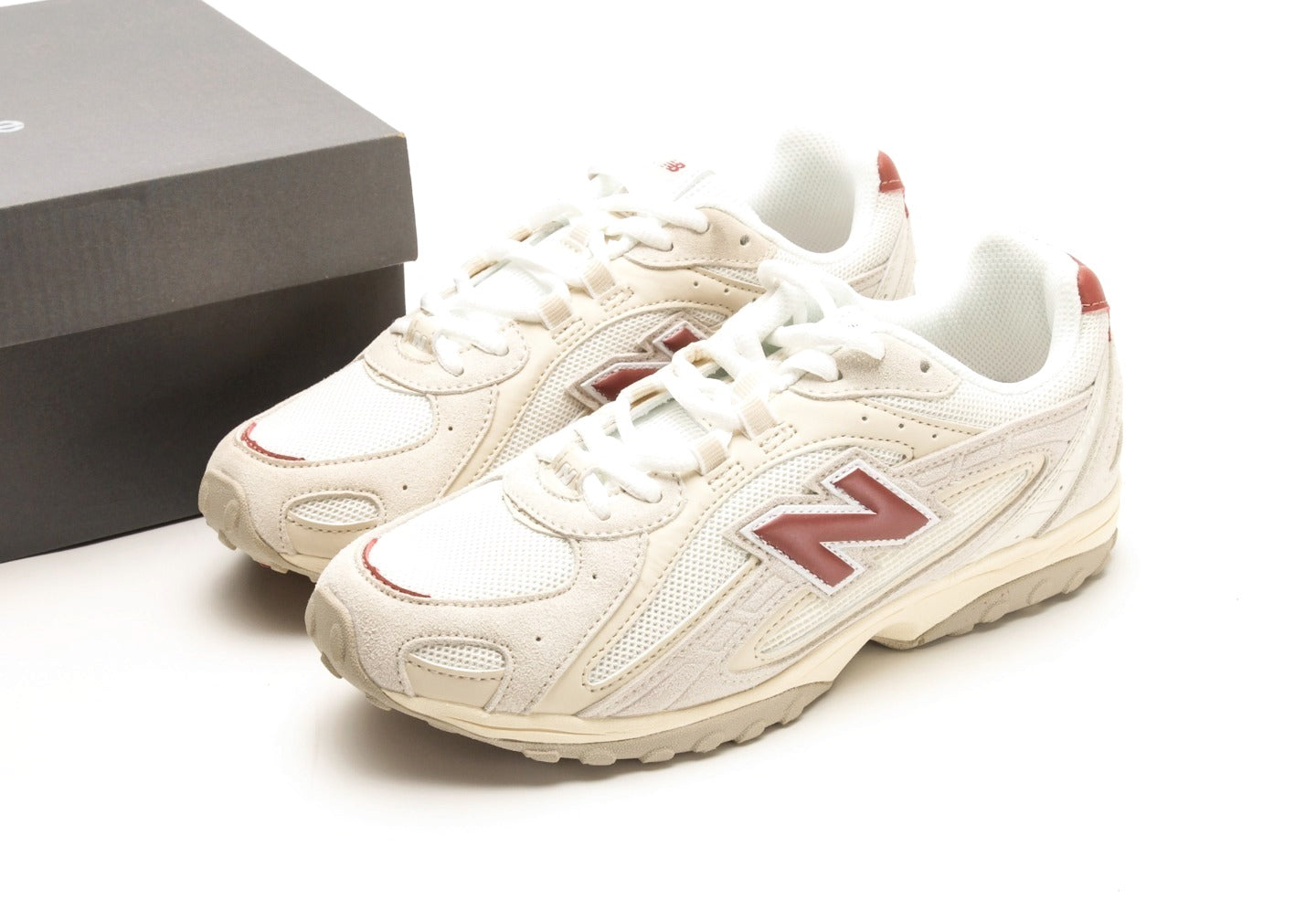 New Balance 204L Maroon Sea Salt