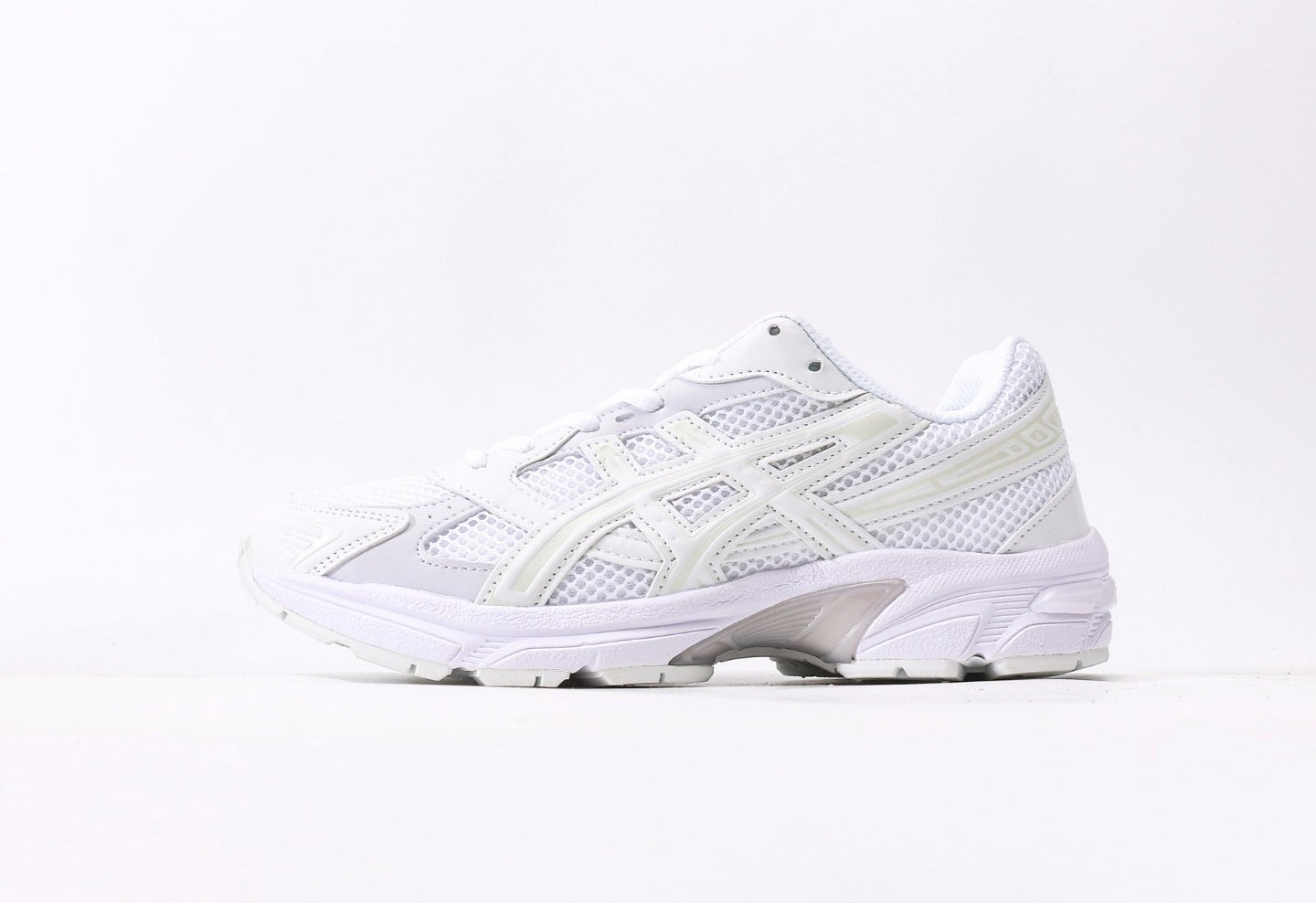 Gel-1130 White Polar Shade