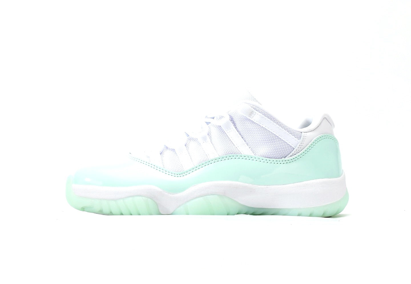 Air Jordan 11 Low "Igloo" [PK GOD]
