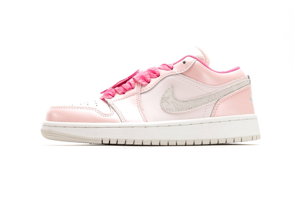 Air Jordan 1 Low SE Pink Bloom
