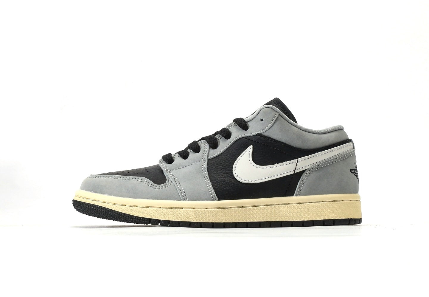 Air Jordan 1 Low Light Smoke Grey