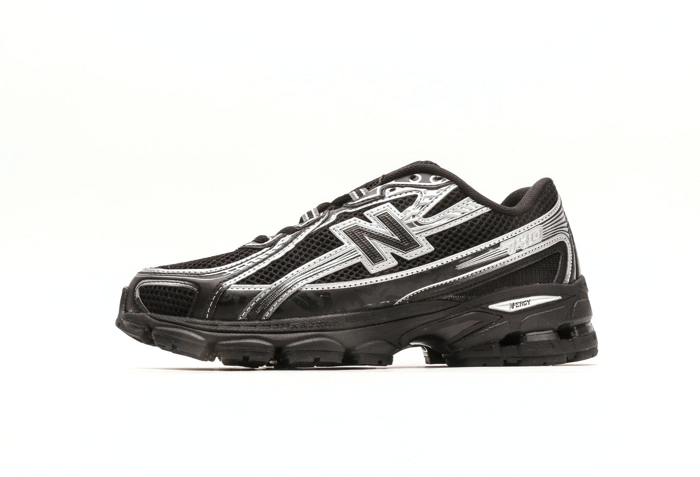 New Balance 740 "Black Silver"