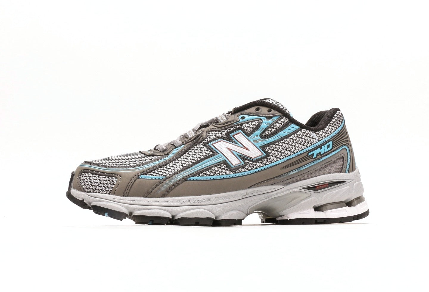 New Balance 740