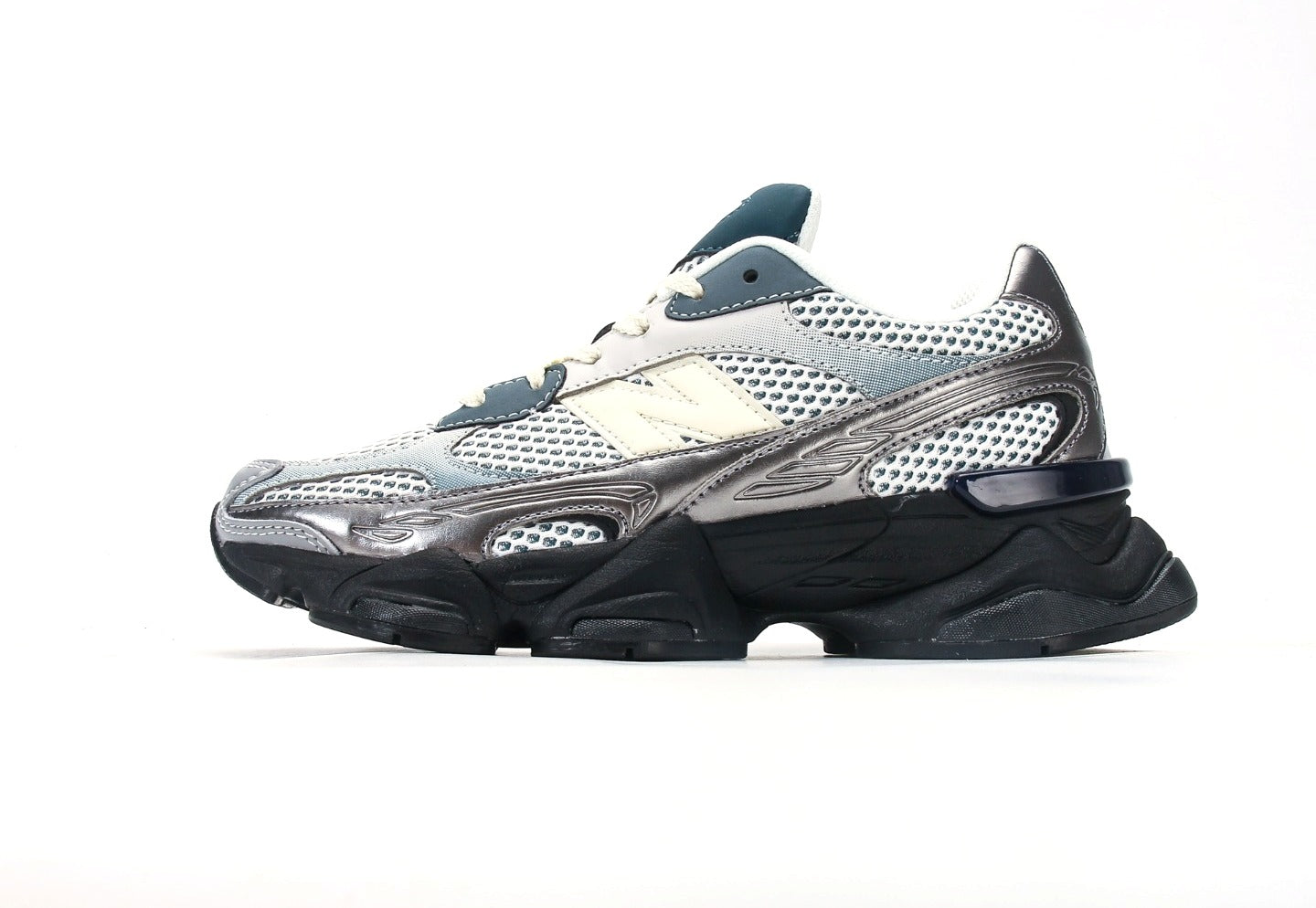 New Balance 9060 in Metallic Silver Black