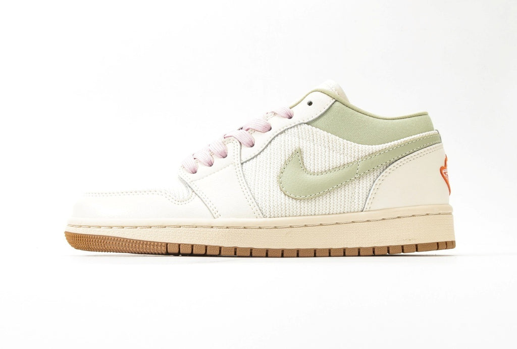 Air Jordan 1 Low SE "Sail/Olive Aura"