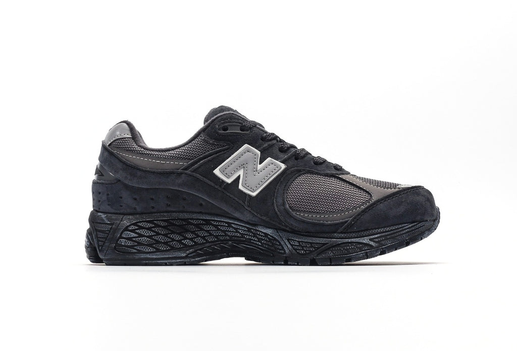 New Balance 2002R "Black/Grey"