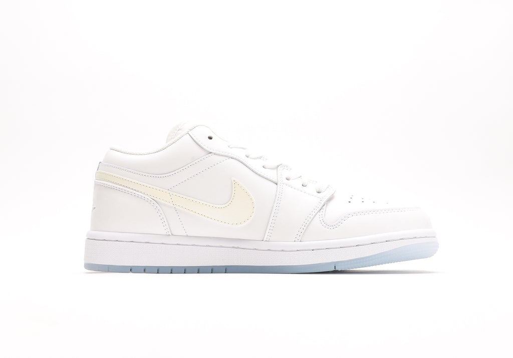 Air Jordan 1 Low GS Glitter Swoosh