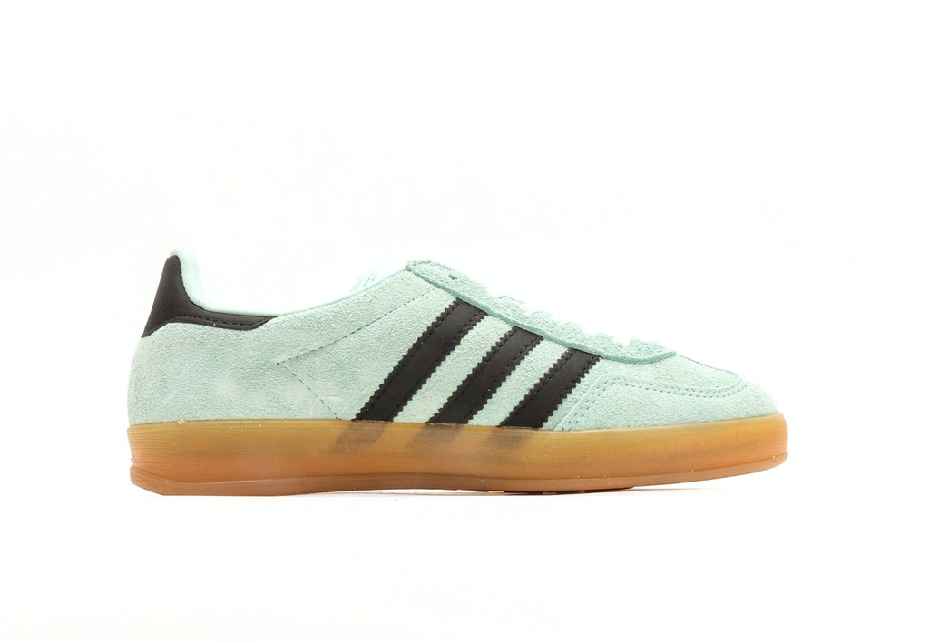 Gazelle Indoor 'Clear Mint Black Gum