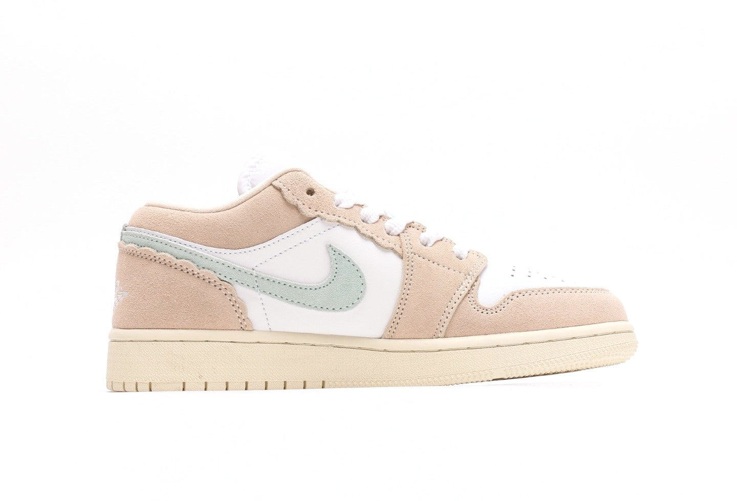 Air Jordan 1 Low SE Guava Ice