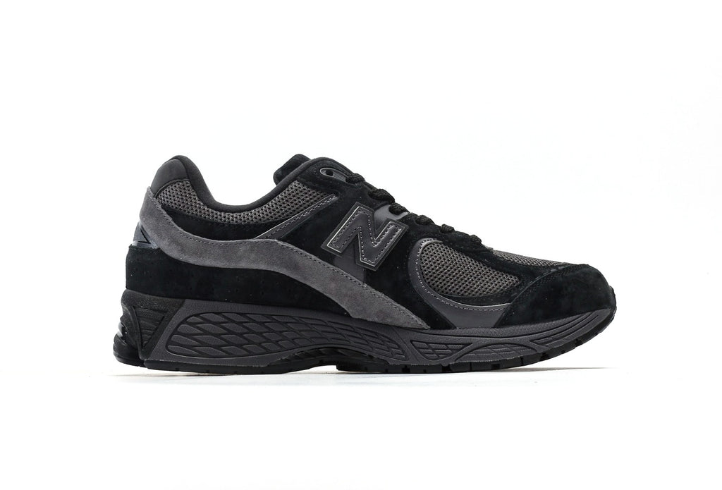 New Balance 2002R "Black Dark Grey"