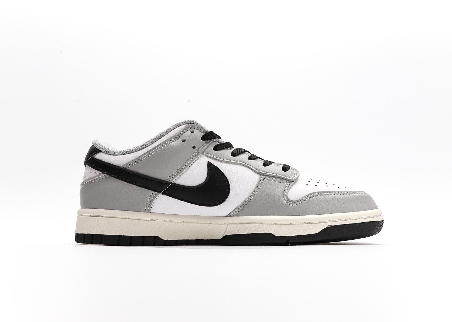 Dunk Low Light Smoke Grey