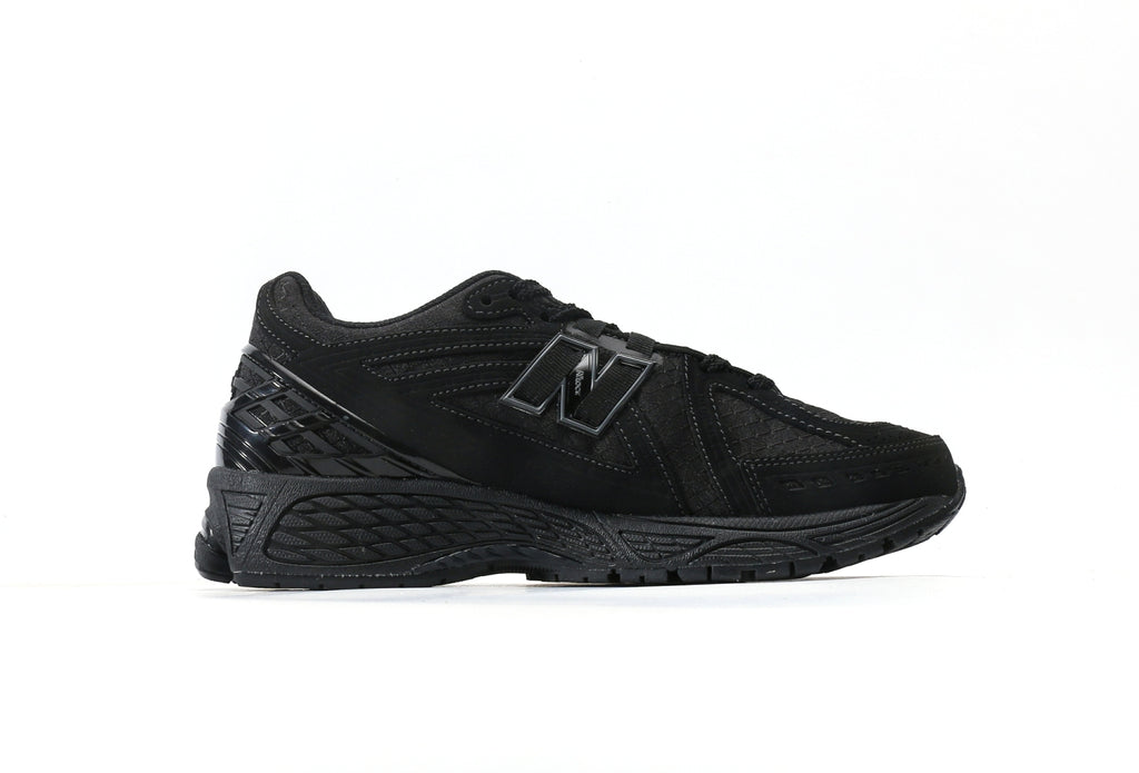 New Balance 1906R "Cordura Pack"