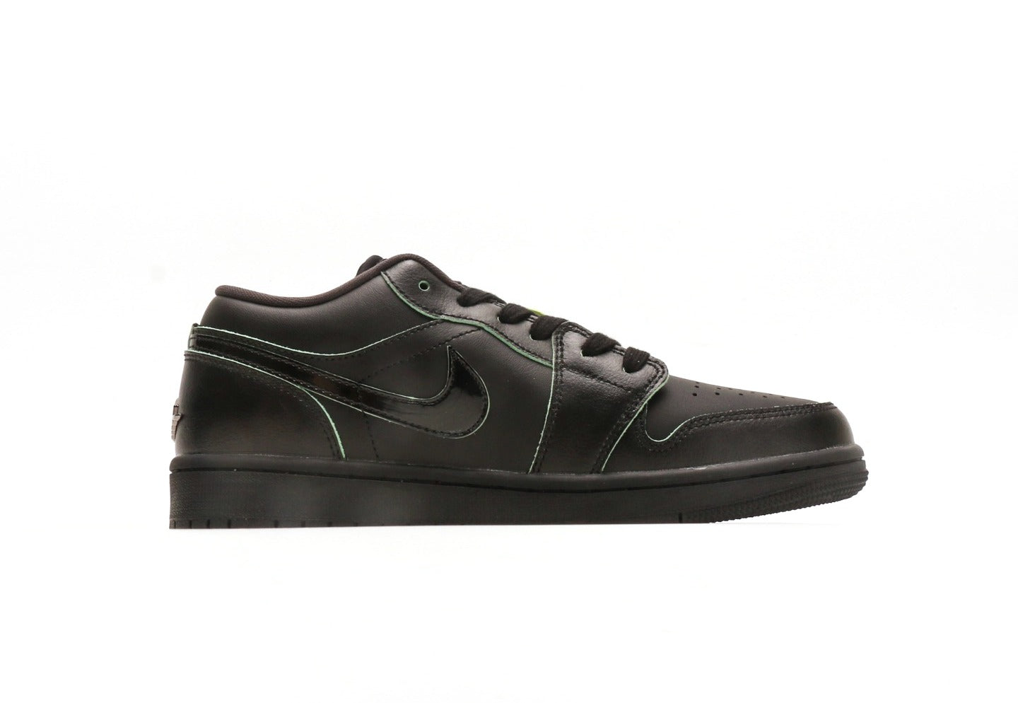 Air Jordan 1 Low SE  "Black Vapor Green"