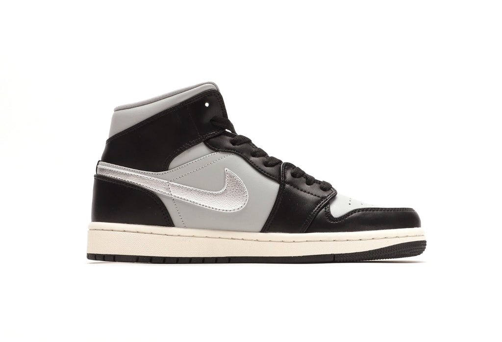 Air Jordan 1 Mid SE Black Chrome