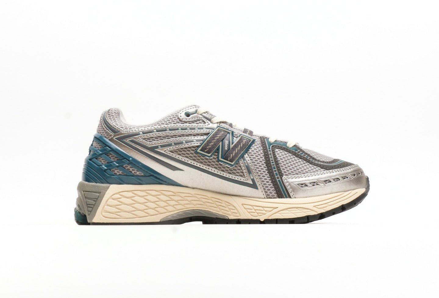 New Balance 1906R Silver Metallic Terrarium
