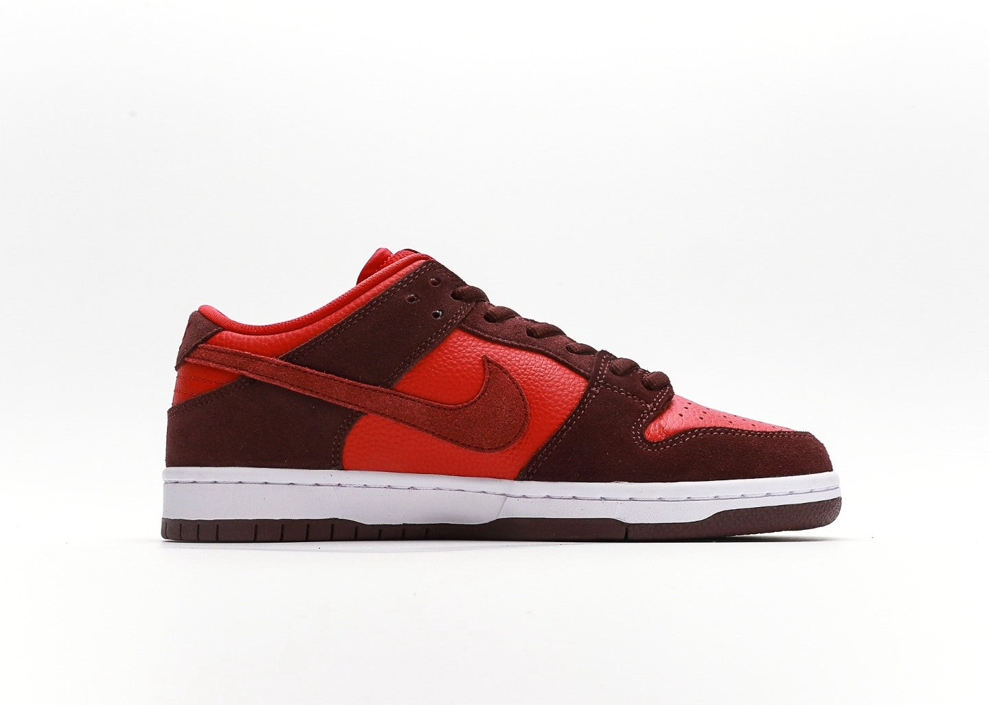 SB Dunk Low Cherry [PK GOD]
