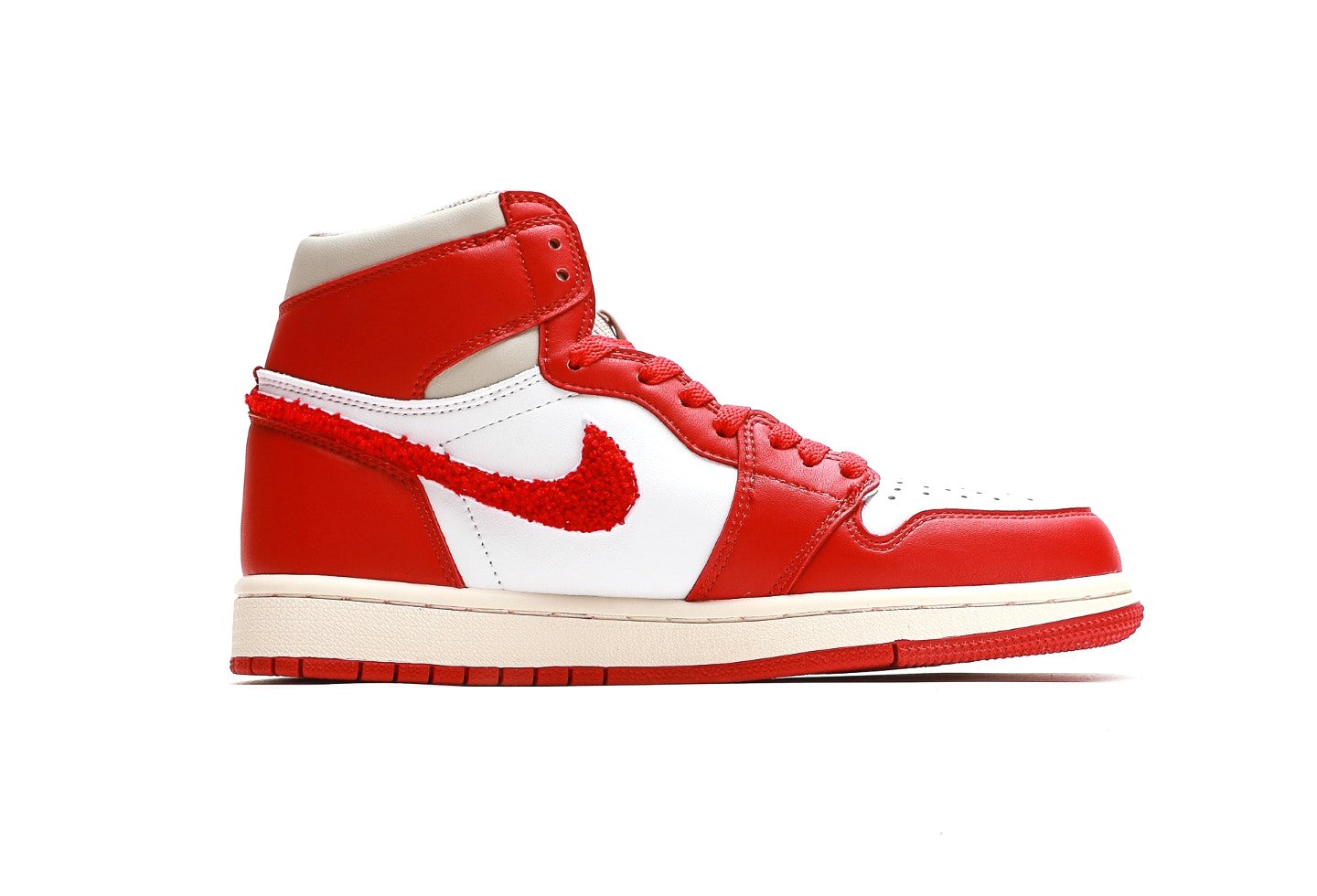 Air Jordan 1 Newstalgia Chenille