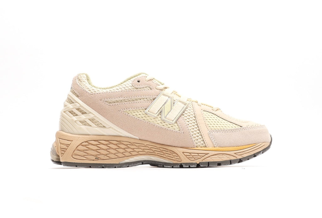 New Balance x AURALEE 1906R Bone White