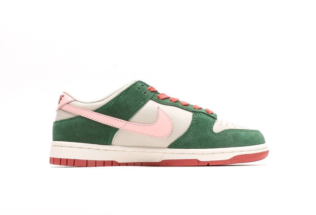 Dunk Low SE 'All Petals United'