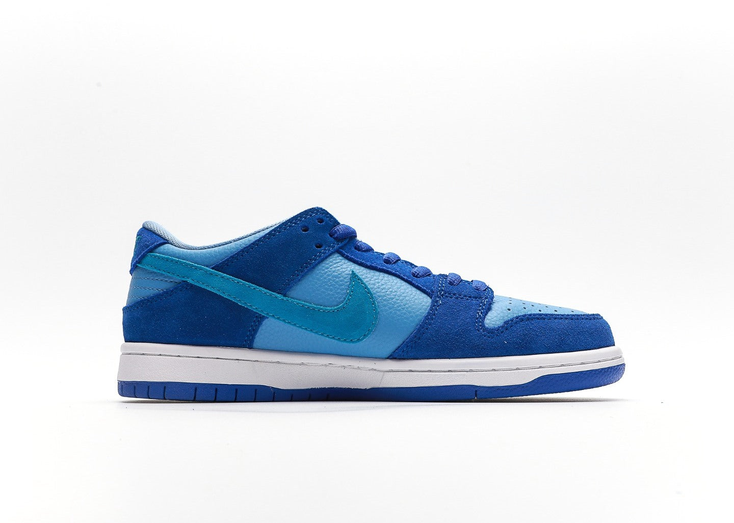 SB Dunk Low "Blue Raspberry"