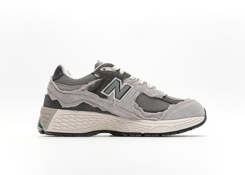 New Balance 2002R Protection Pack Rain Matt