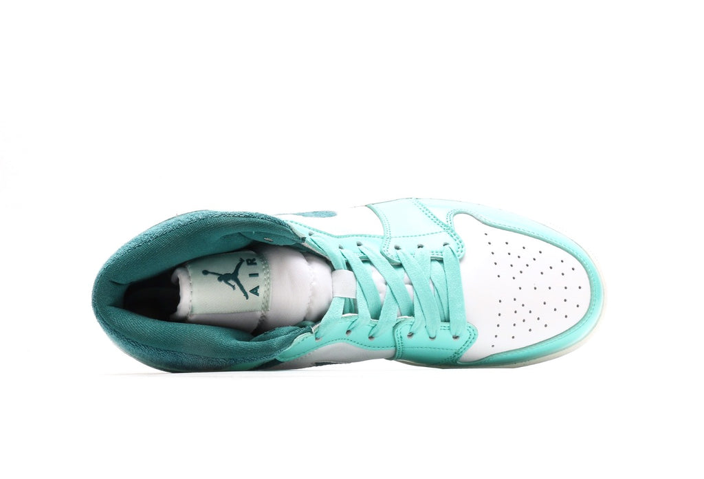Air Jordan 1 Mid Chenille "Bleached Turquoise"