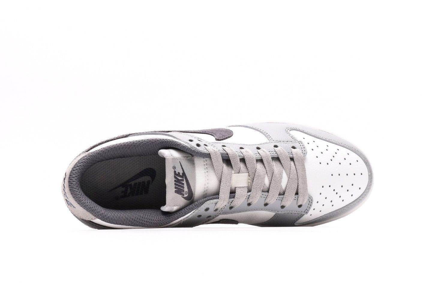 Dunk Low SE 'Light Carbon' [PK GOD]