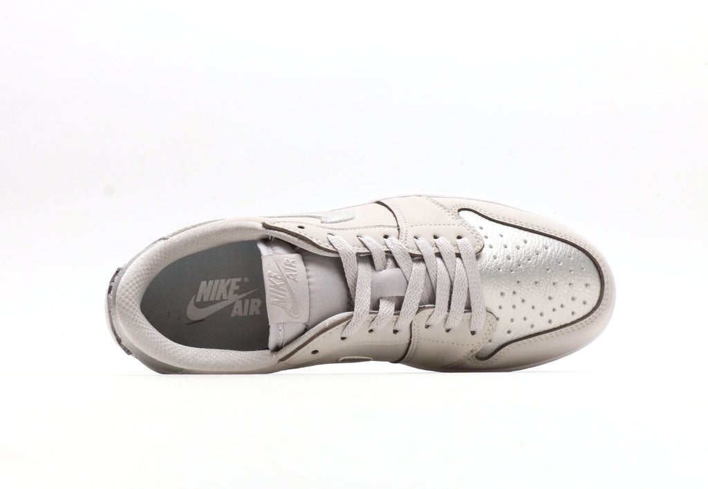 Air Jordan 1 Low "Metallic Silver"