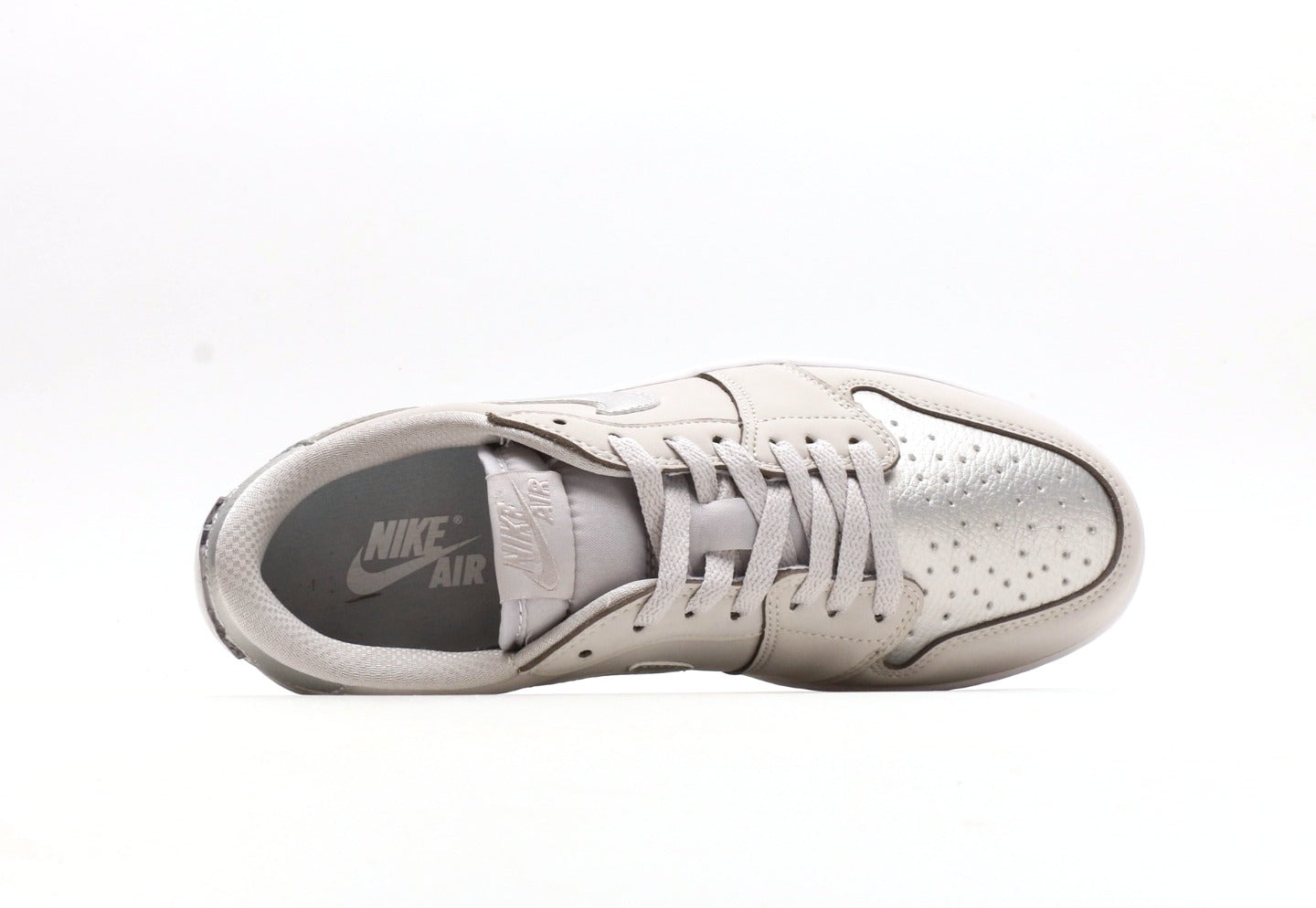 Air Jordan 1 Low "Metallic Silver"