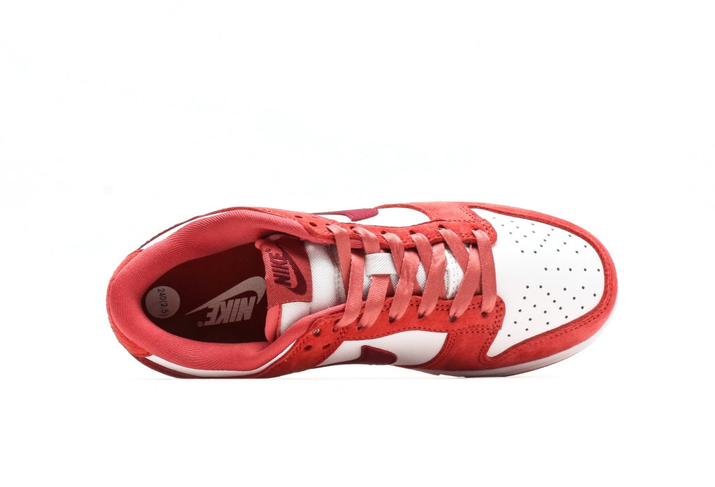 Dunk Low Valentine's Day