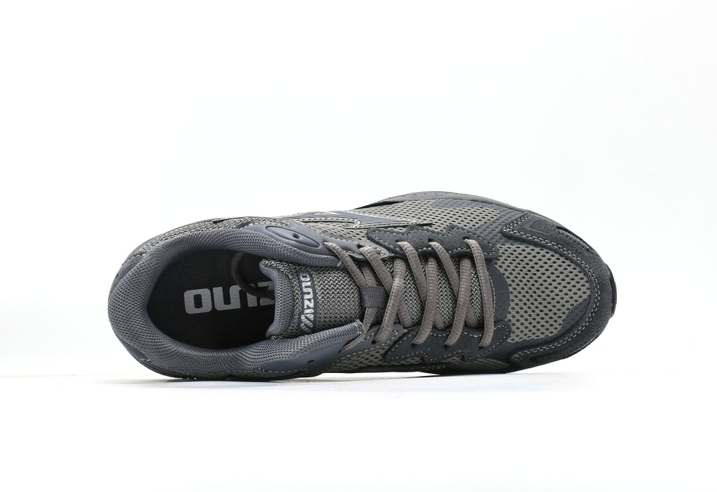 Mizuno RACER S