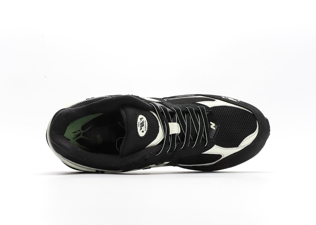 New Balance RANDOMEVENT x UNIK x 2002R [PREMIUM]