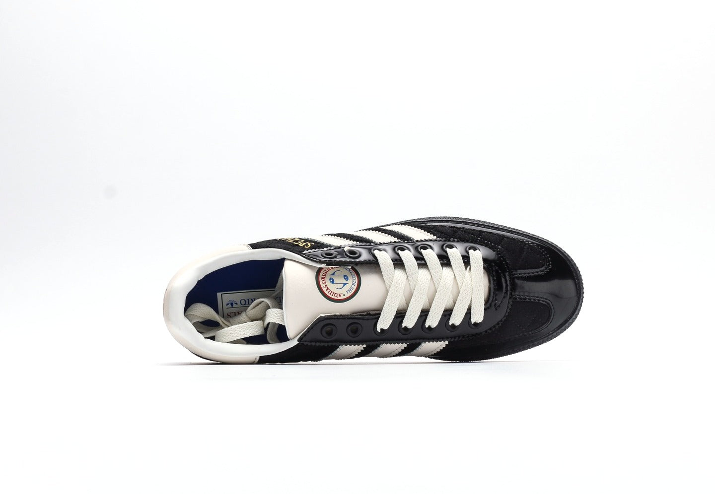 The Blue Trio x Handball Spezial "Black White"