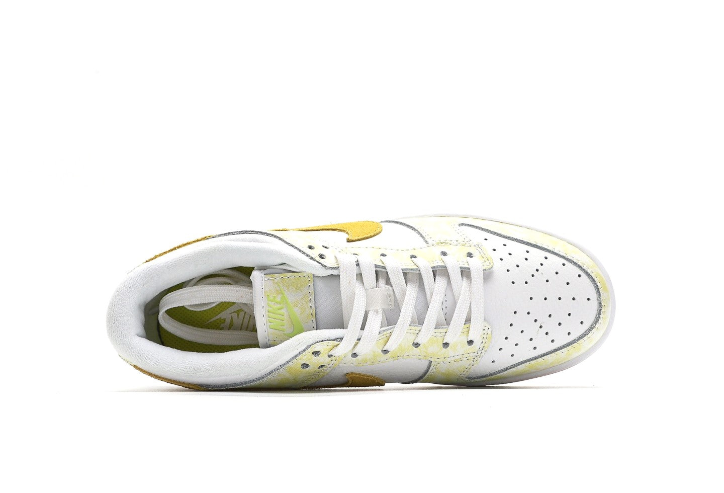 Dunk Low “Yellow Strike”