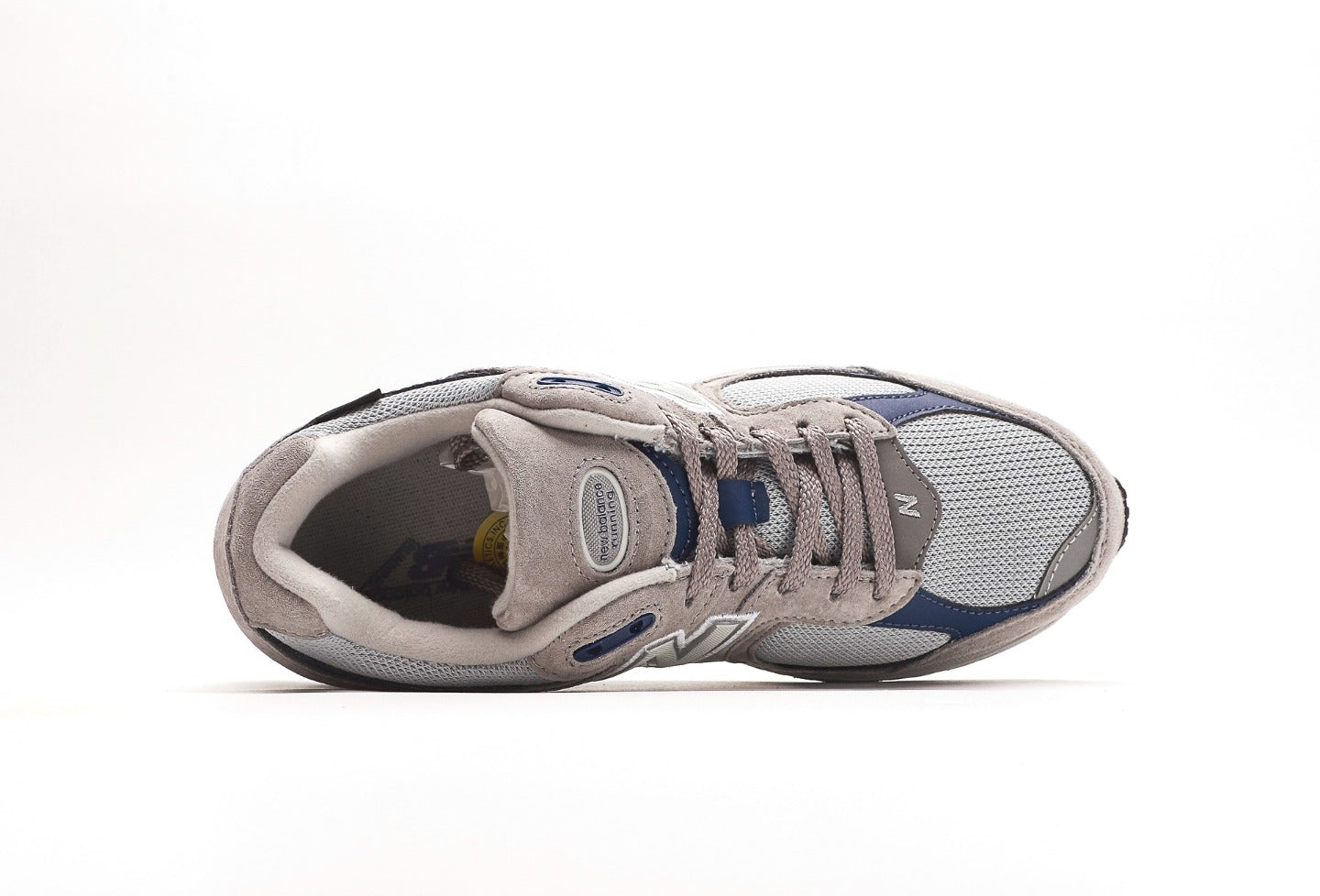 New Balance 2002R Gore-Tex "Light Grey"