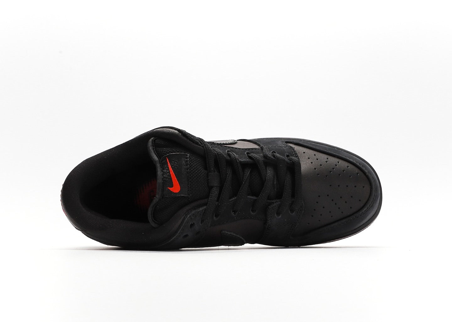SB Dunk Low Black Pigeon