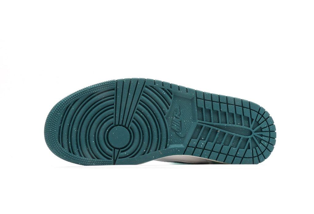 Air Jordan 1 Mid Chenille "Bleached Turquoise"