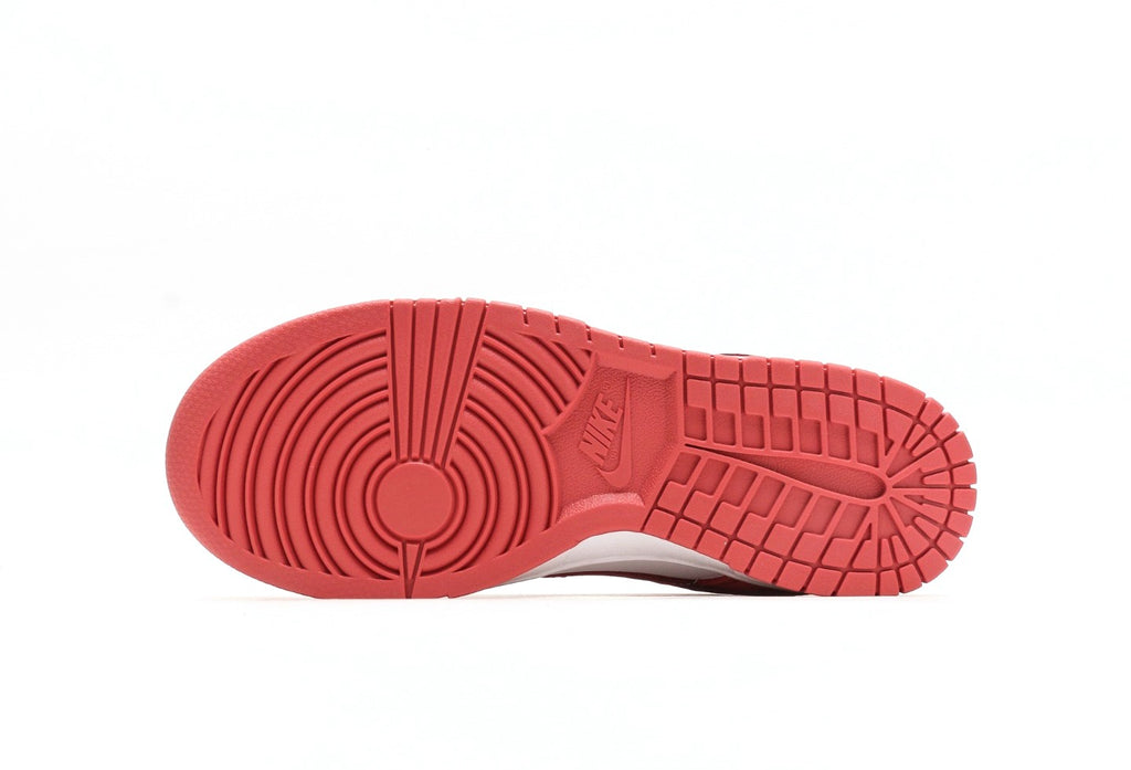 Dunk Low Valentine's Day