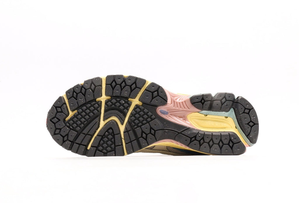 New Balance 1906U "Angora Blue Pink"