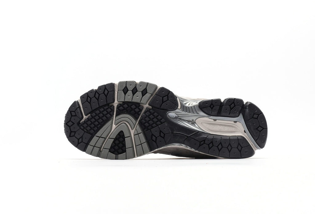 New Balance 2002R Steel Grey