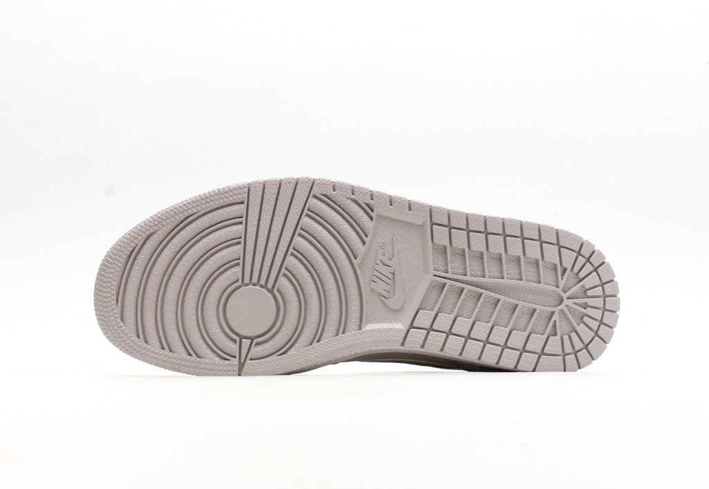 Air Jordan 1 Low "Metallic Silver"